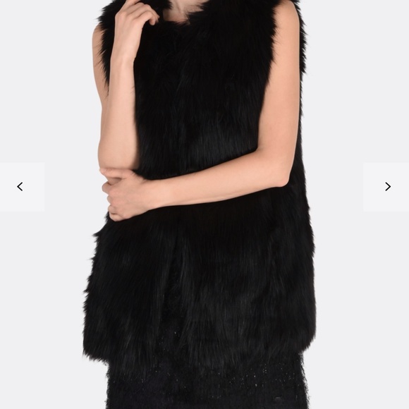 Armani Exchange Fur Vest - Picture 4 of 6